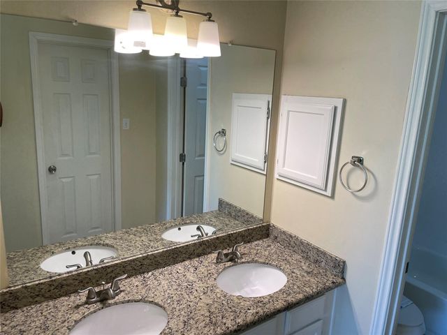 11514 Dell Hollow Drive, Houston, TX 77066