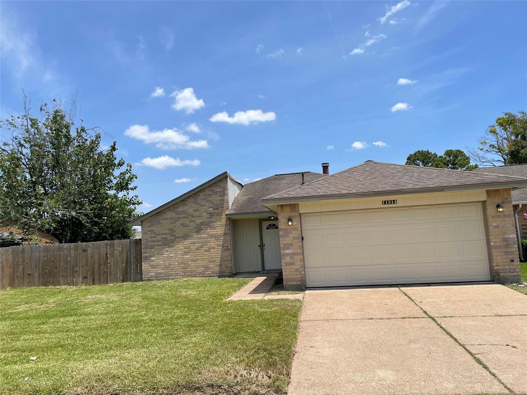 11514 Dell Hollow Drive, Houston, TX 77066