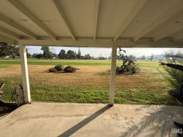 1012 Pebble Beach Drive, Bakersfield, CA 93309