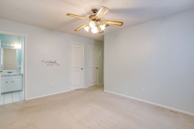 102 Roselawn Drive, Weatherford, TX 76086