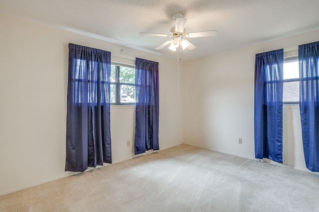 102 Roselawn Drive, Weatherford, TX 76086