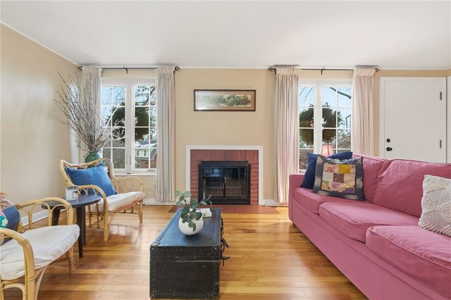 408 Burlington Rd, Forest Hills Boro, PA 15221