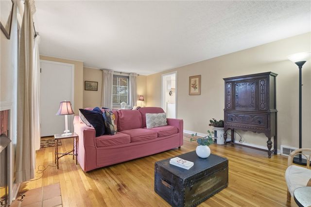 408 Burlington Rd, Forest Hills Boro, PA 15221