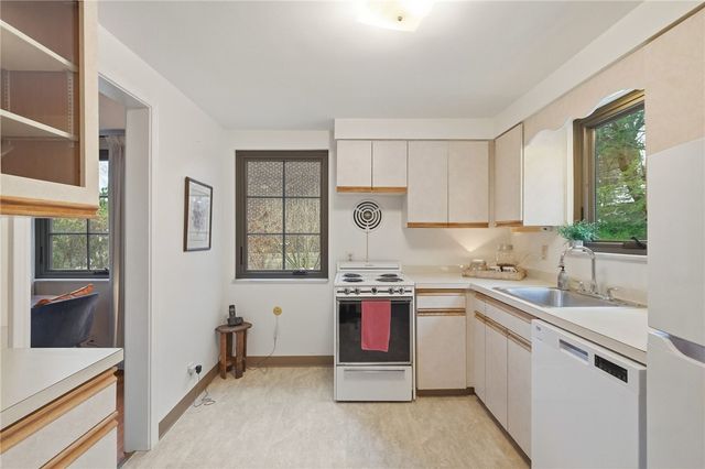 408 Burlington Rd, Forest Hills Boro, PA 15221