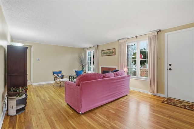 408 Burlington Rd, Forest Hills Boro, PA 15221