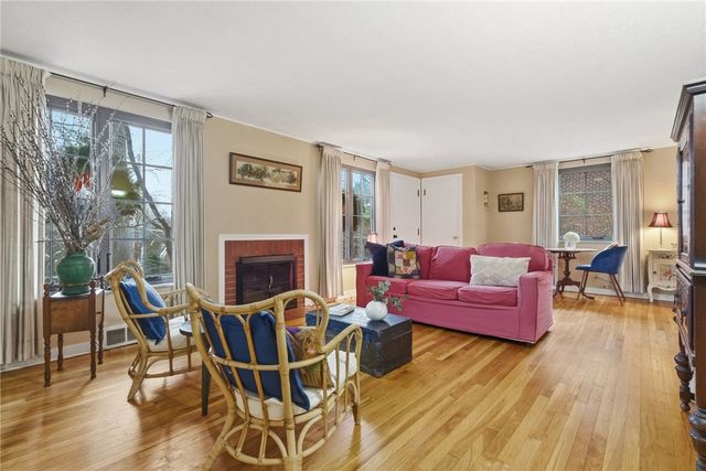 408 Burlington Rd, Forest Hills Boro, PA 15221