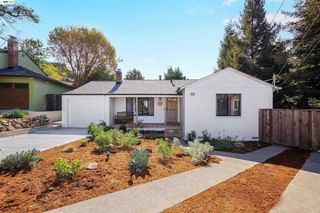 16133 Berkshire Dr, Castro Valley, CA 94578