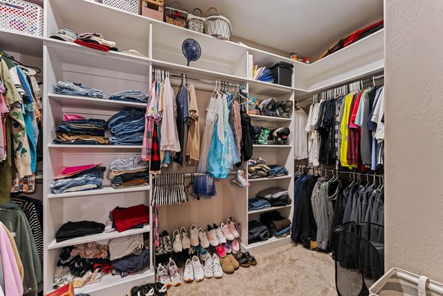 2351 Robertson Crest, Grants Pass, OR 97527