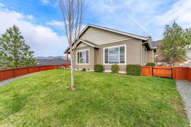 2351 Robertson Crest, Grants Pass, OR 97527