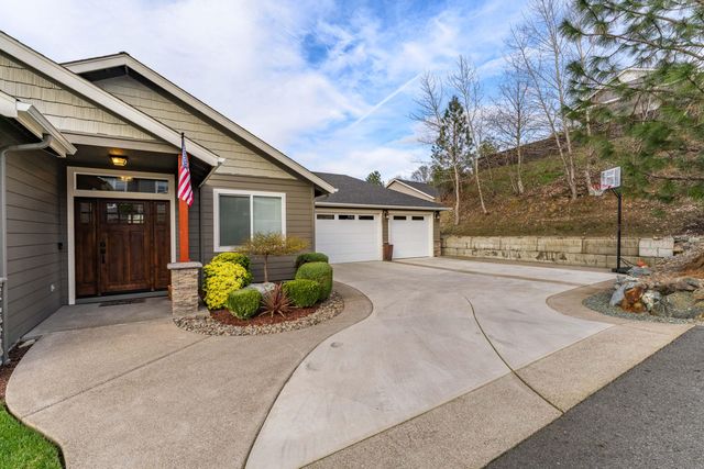 2351 Robertson Crest, Grants Pass, OR 97527