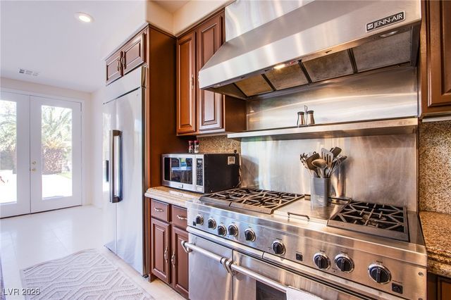 8808 Tierra Hope Court, Las Vegas, NV 89143
