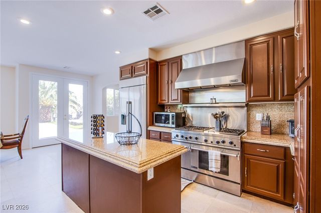 8808 Tierra Hope Court, Las Vegas, NV 89143