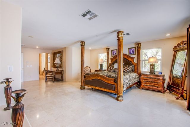 8808 Tierra Hope Court, Las Vegas, NV 89143