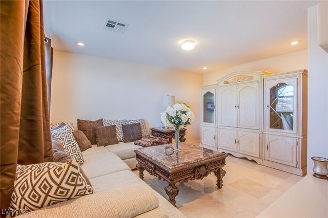 8808 Tierra Hope Court, Las Vegas, NV 89143