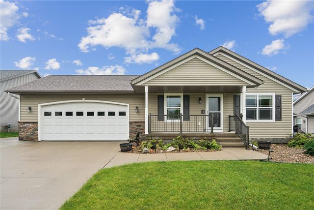 5601 Ruhd Street SW, Cedar Rapids, IA 52404