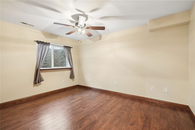 5601 Ruhd Street SW, Cedar Rapids, IA 52404
