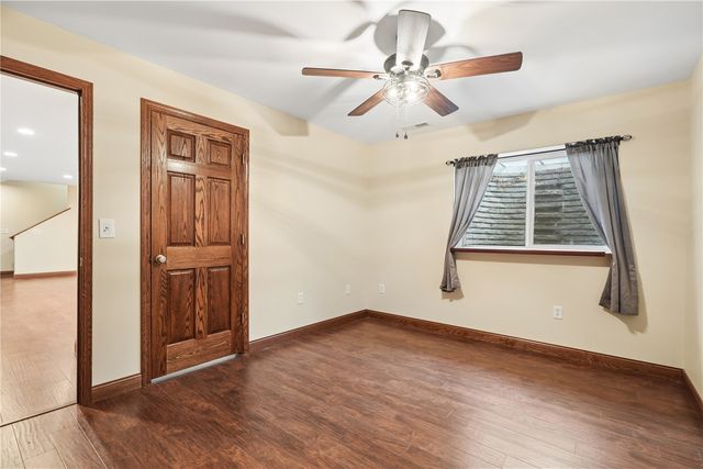 5601 Ruhd Street SW, Cedar Rapids, IA 52404