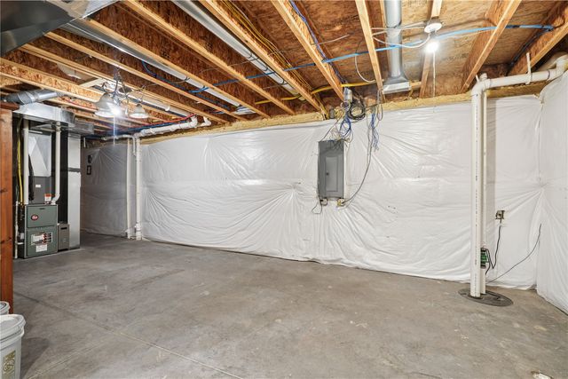5601 Ruhd Street SW, Cedar Rapids, IA 52404