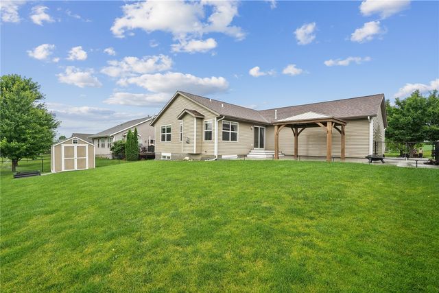 5601 Ruhd Street SW, Cedar Rapids, IA 52404