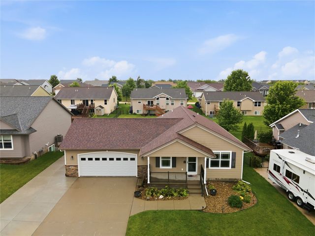5601 Ruhd Street SW, Cedar Rapids, IA 52404