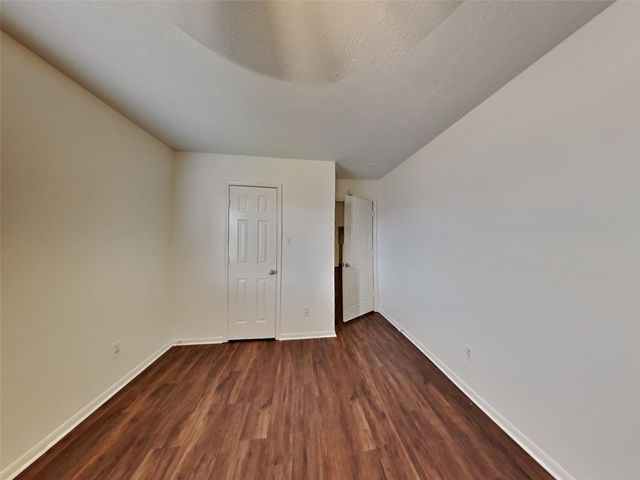 622 Oak Hill Drive, Kemah, TX 77565