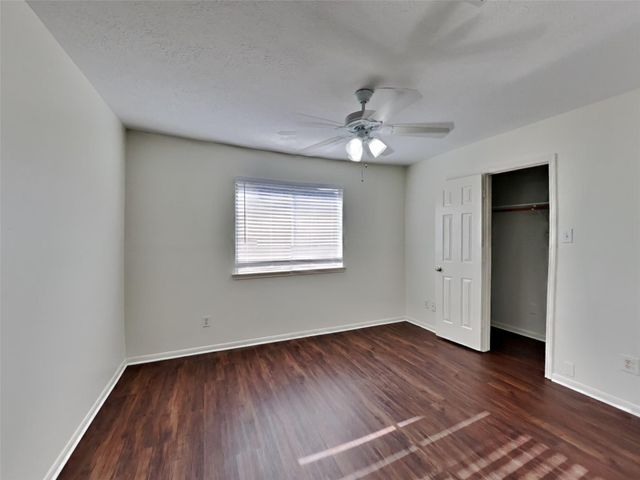 622 Oak Hill Drive, Kemah, TX 77565