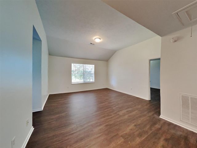 622 Oak Hill Drive, Kemah, TX 77565