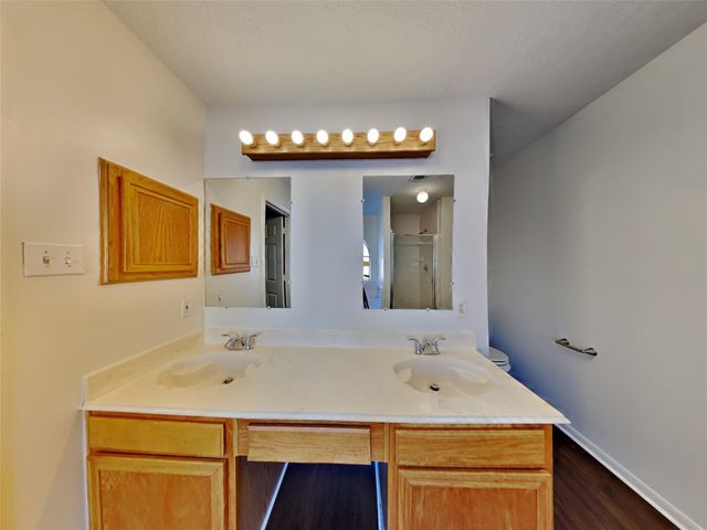 622 Oak Hill Drive, Kemah, TX 77565