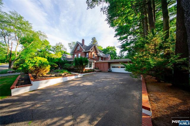 21 Meadow Street, Demarest, NJ 07627