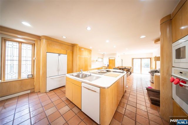 21 Meadow Street, Demarest, NJ 07627