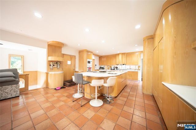 21 Meadow Street, Demarest, NJ 07627