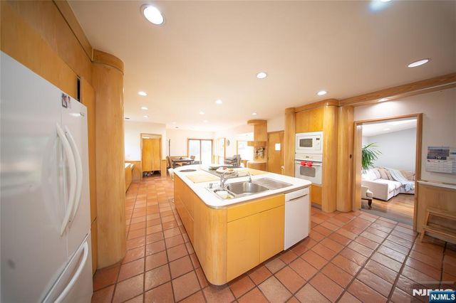 21 Meadow Street, Demarest, NJ 07627