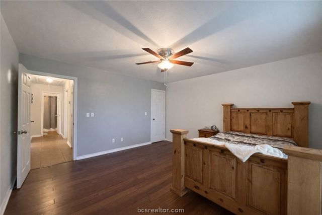 202 Golfview Drive, Hilltop Lakes, TX 77871