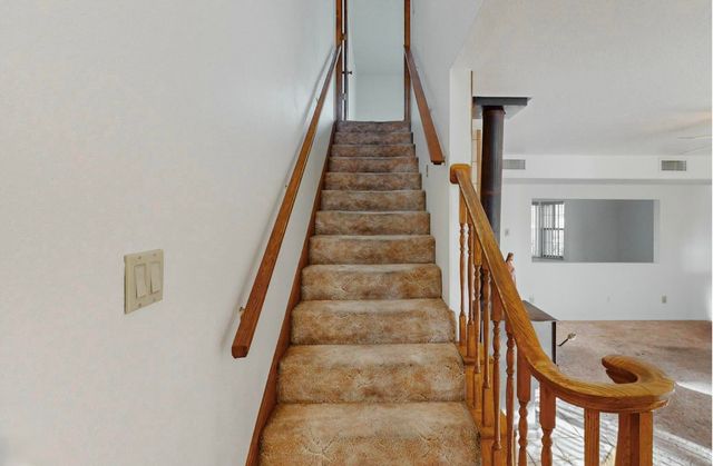 921 Romadora Lane SW, Albuquerque, NM 87121