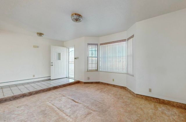 921 Romadora Lane SW, Albuquerque, NM 87121