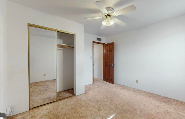 921 Romadora Lane SW, Albuquerque, NM 87121