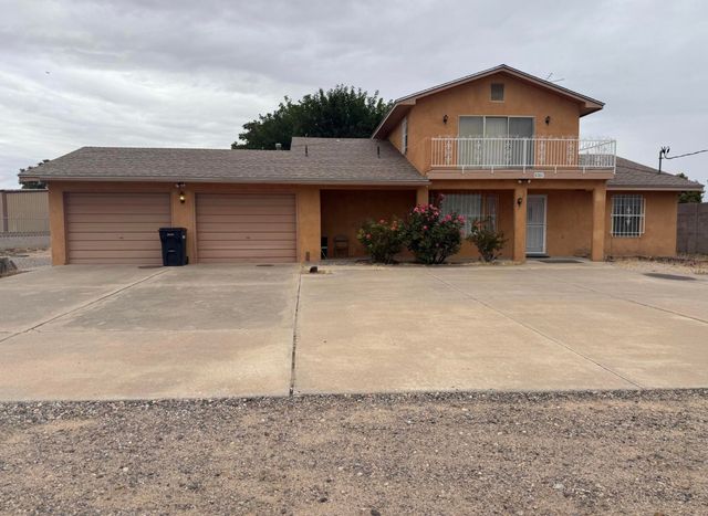 921 Romadora Lane SW, Albuquerque, NM 87121
