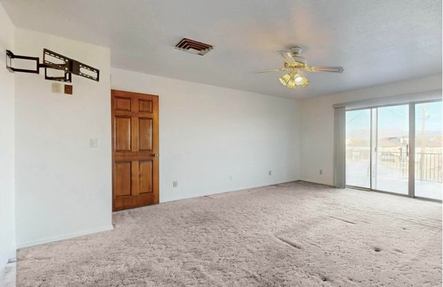 921 Romadora Lane SW, Albuquerque, NM 87121