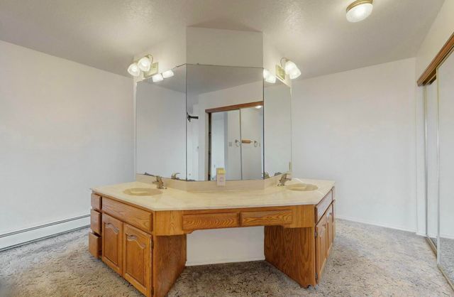 921 Romadora Lane SW, Albuquerque, NM 87121