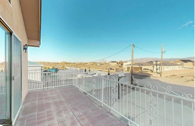 921 Romadora Lane SW, Albuquerque, NM 87121