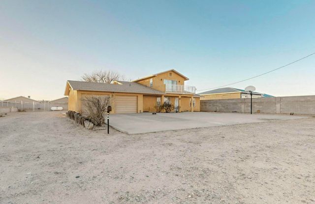 921 Romadora Lane SW, Albuquerque, NM 87121