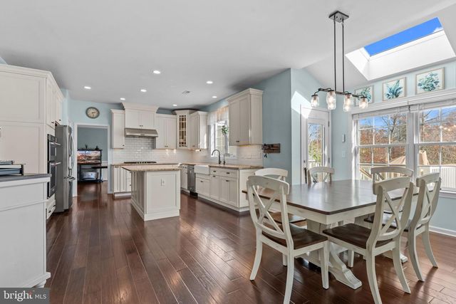 204 PENNLAND FARM DR, Perkasie, PA 18944