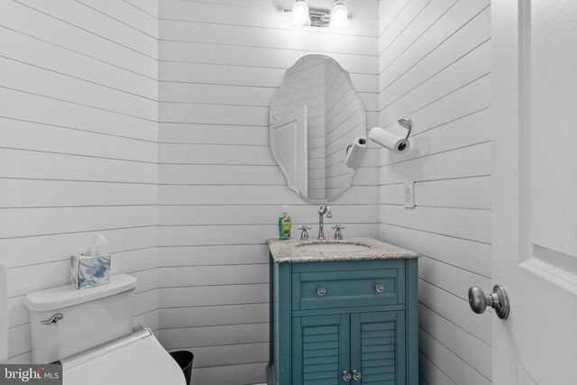 204 PENNLAND FARM DR, Perkasie, PA 18944