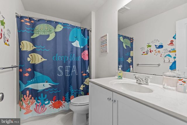 204 PENNLAND FARM DR, Perkasie, PA 18944