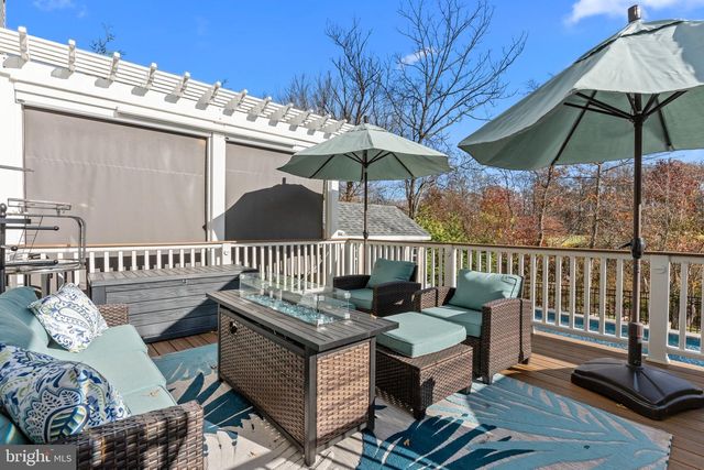 204 PENNLAND FARM DR, Perkasie, PA 18944