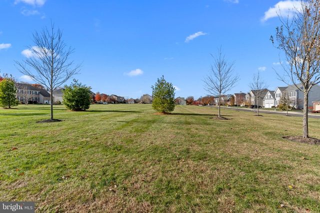 204 PENNLAND FARM DR, Perkasie, PA 18944