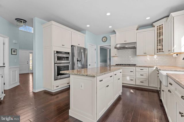 204 PENNLAND FARM DR, Perkasie, PA 18944