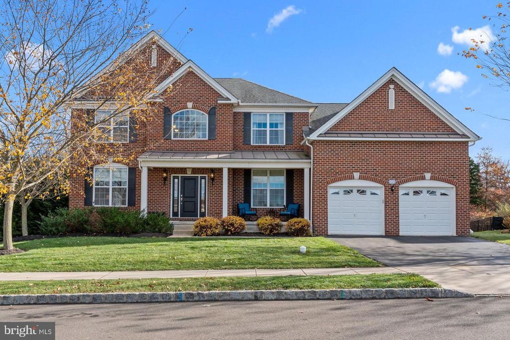 204 PENNLAND FARM DR, Perkasie, PA 18944