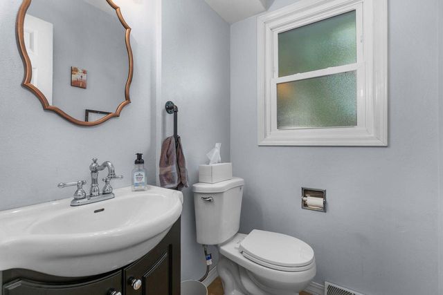 1621 N MCDONALD STREET, Appleton, WI 54911