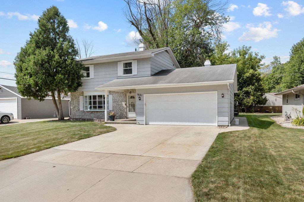 1621 N MCDONALD STREET, Appleton, WI 54911